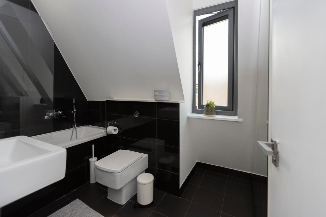 Stunning 3 Bedroom Penthouse With Terrace And Lift London Eksteriør billede
