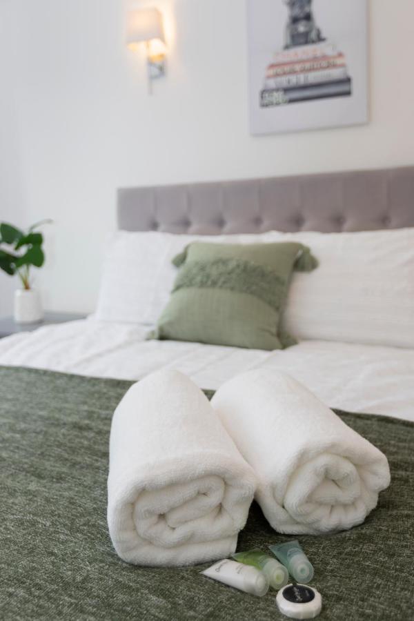 Stunning 3 Bedroom Penthouse With Terrace And Lift London Eksteriør billede