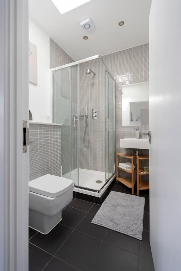 Stunning 3 Bedroom Penthouse With Terrace And Lift London Eksteriør billede